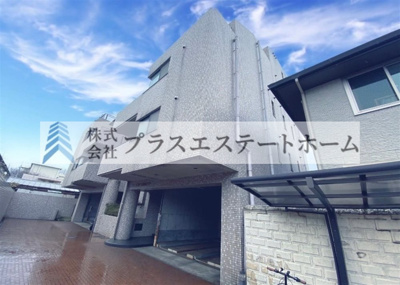 【外観】 | ラインビルド五軒邸エイト | ・JR播但線「京口」駅まで徒歩約7分♪
・南向きにつき採光良好♪
・両面バルコニーにつき通風良好♪
・洗面台が2つあり朝の身支度も快適♪