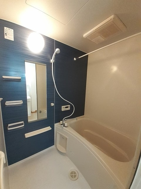 ガーデンハウス緑丘Ａの浴室