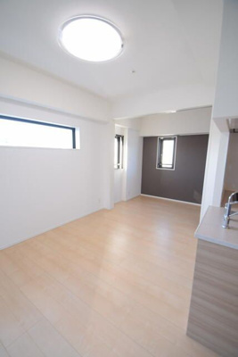 【居間・リビング】 | ビバリーホームズ秋葉原