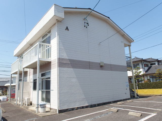 コーポラス岩津Aの外観