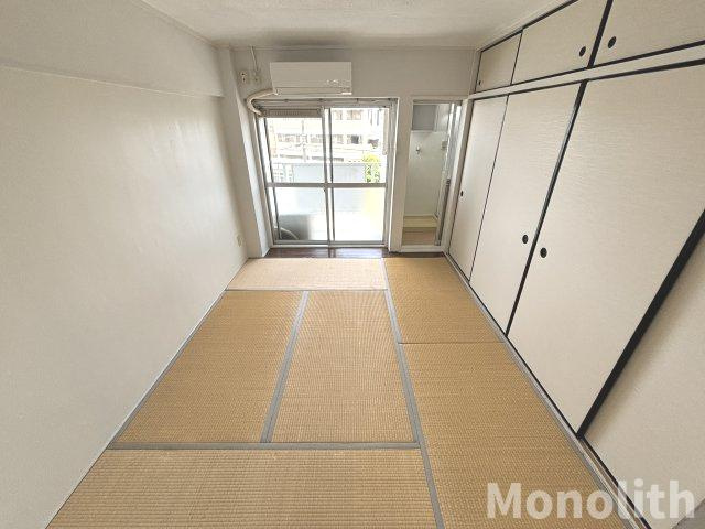 ビレッジハウス葛ノ葉1号棟の和室