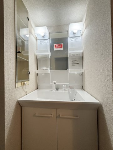 フジヤママンションの洗面所|洗面化粧台　新品に交換致しました