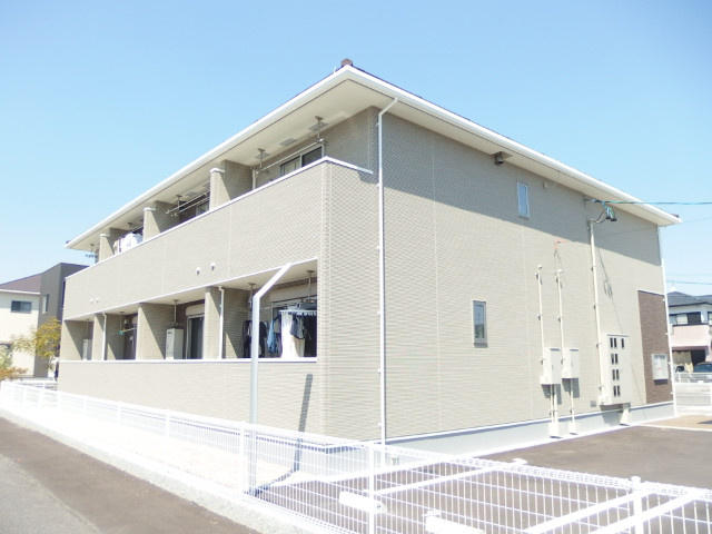 プラシード西岡崎の外観