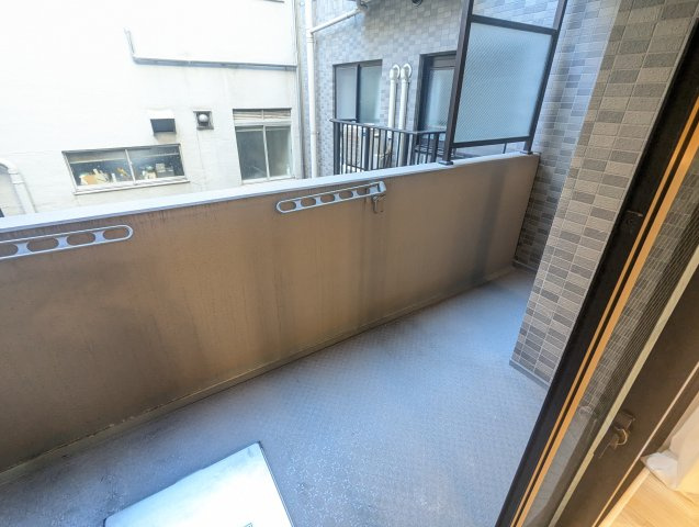ダイアパレス元浅草Ⅱのバルコニー