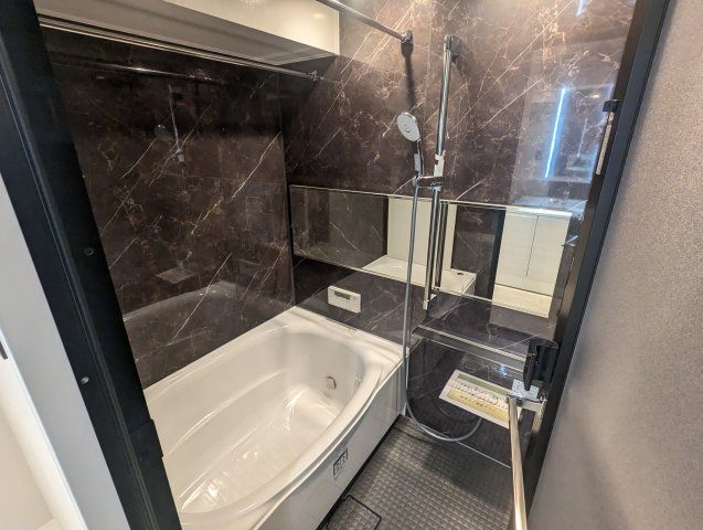 ダイアパレス元浅草Ⅱの浴室