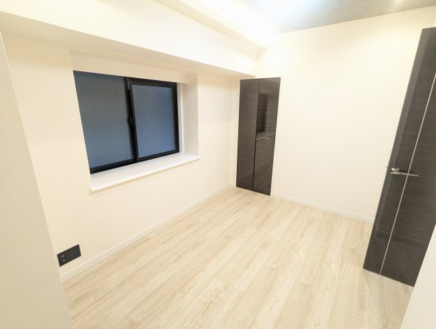 ダイアパレス元浅草Ⅱの洋室