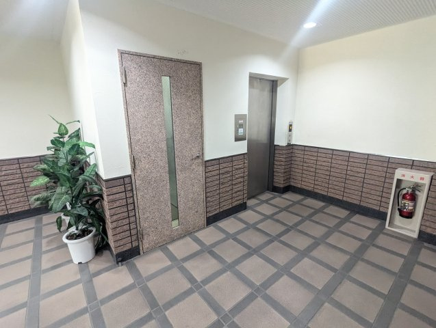 ダイアパレス元浅草Ⅱのロビー