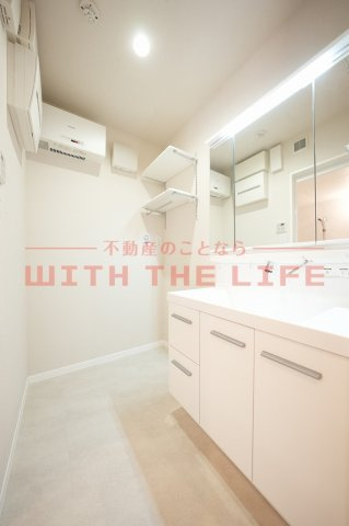 シャーメゾンレジデンス夜明【キャッシュバック対象物件】の洗面所|スペースが確保できる洗面所です