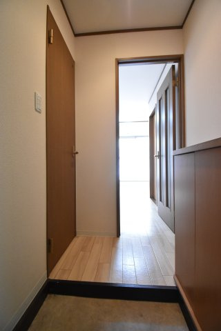 双輪建物第八コーポの玄関