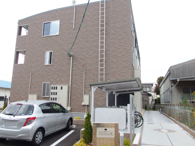 ネオグランド下村の外観