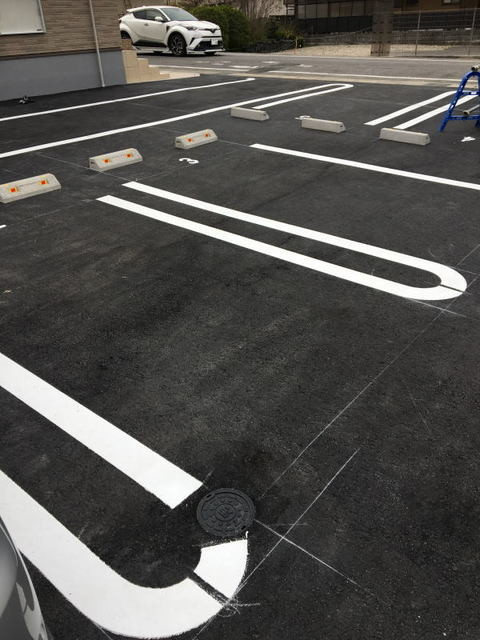 コンフォールカワバタの駐車場
