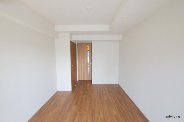 コンフォリア北浜の寝室