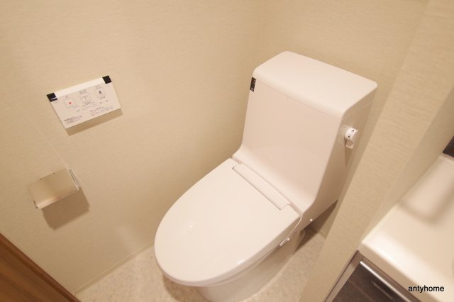 コンフォリア北浜のトイレ