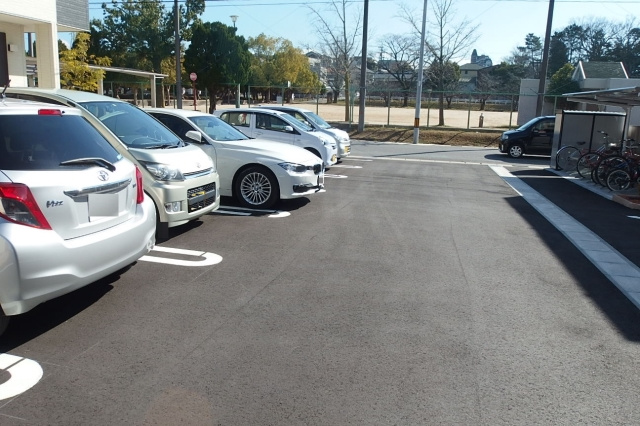 ティンクルの駐車場