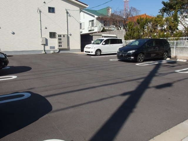 ミニヨンTの駐車場
