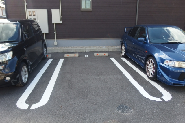 サンセールの駐車場