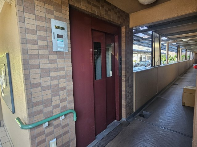 プラザハイツ二ツ屋D棟のその他共用部分