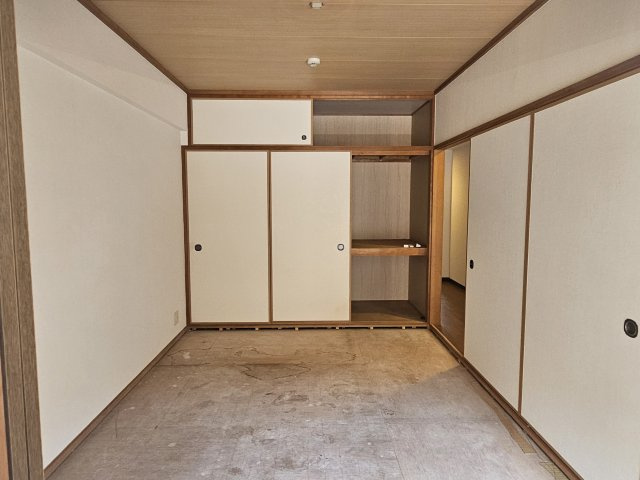 プラザハイツ二ツ屋D棟の寝室