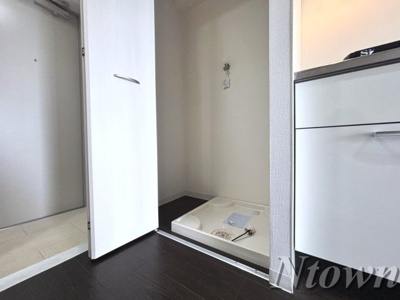 【設備】 | ロイヤルピジョンライズ | 洗濯機置き場です