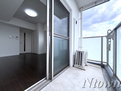 【バルコニー】 | ロイヤルピジョンライズ | お洗濯にも便利なバルコニー付き