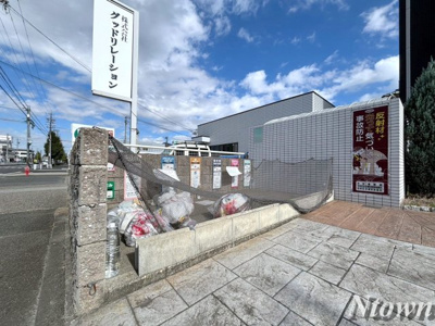 【その他共用部分】 | ロイヤルピジョンライズ | ゴミ置き場です