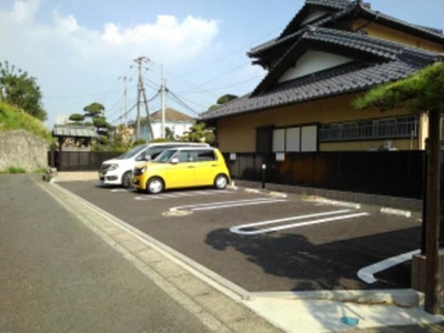 【駐車場】 | メゾンエミネール