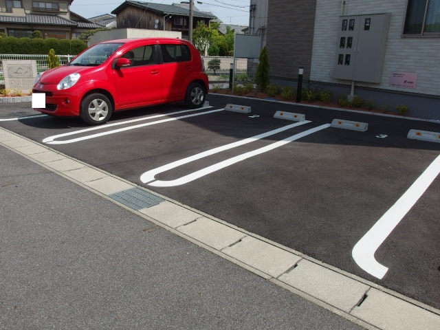 アミールＳの駐車場