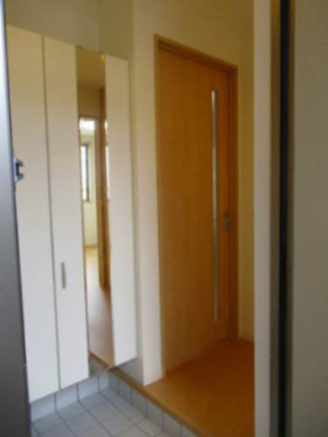 【玄関】 | ドリーム25 | 反転間取り別部屋写真です。