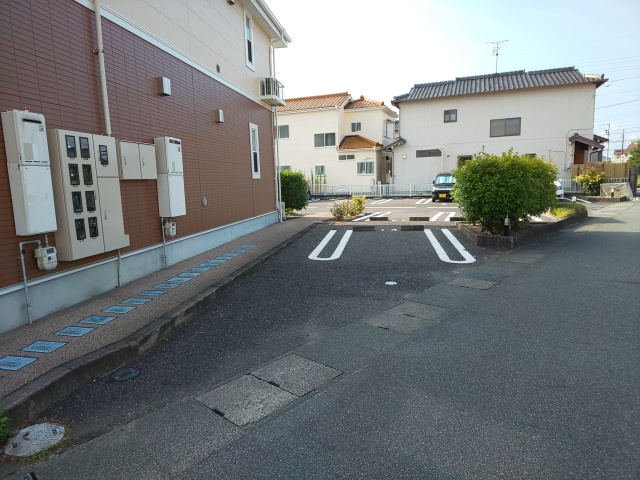 ヴィラセントルートＡの駐車場