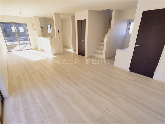 【居間・リビング】の画像