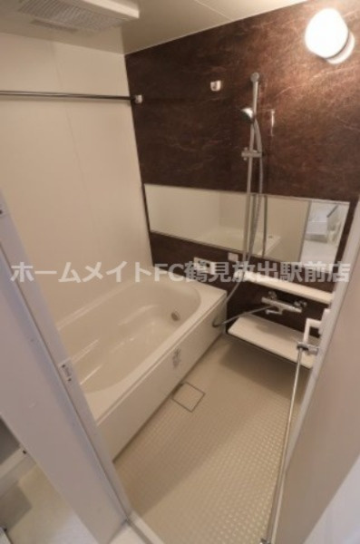 東大阪市稲田本町１丁目のアパートの浴室