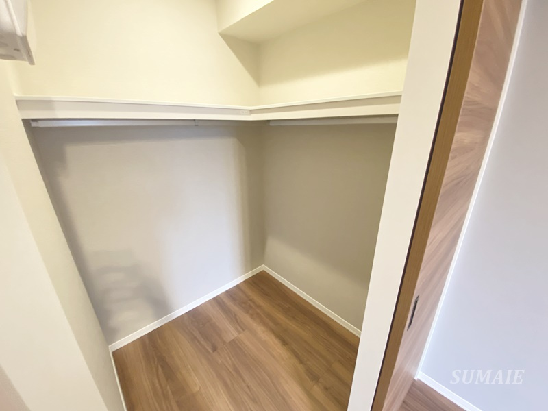 ラ・メゾン・カノン桜木町 の収納|ウォークインクローゼット☆