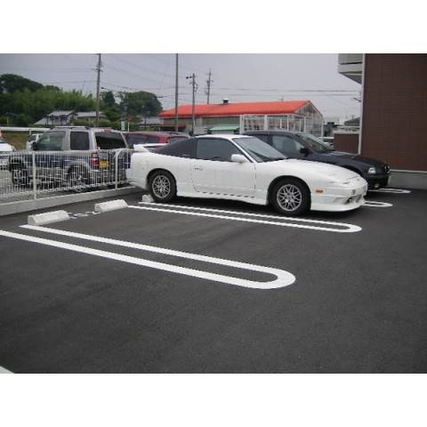 ベルコートⅡの駐車場