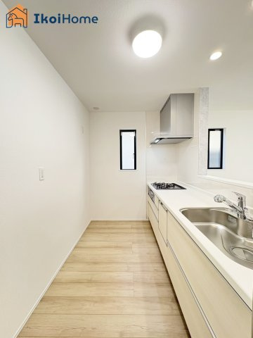 明石市藤が丘2丁目　新築戸建のキッチン|◆同社施工例◆年中無休：当日予約可●シンクは傷や汚れが付きにくく音を大幅に軽減する静音仕様