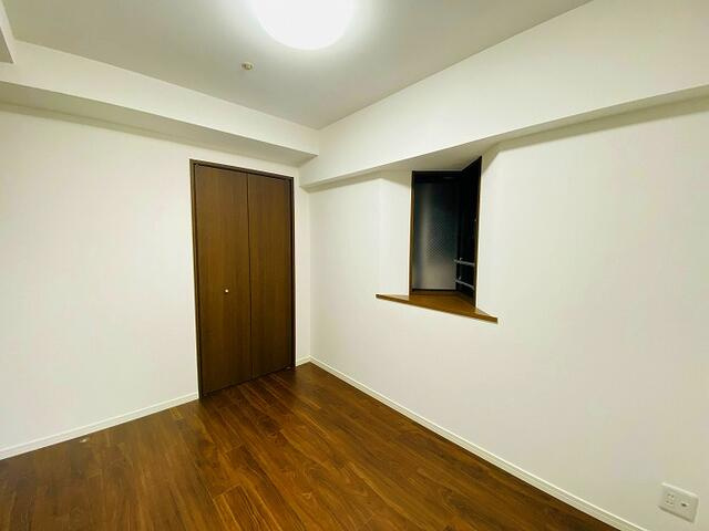 ライオンズマンション平安通の洋室