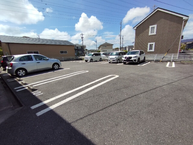 ルーセントＫの駐車場