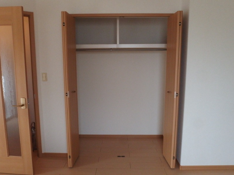 ノーブル郷東Ａの収納