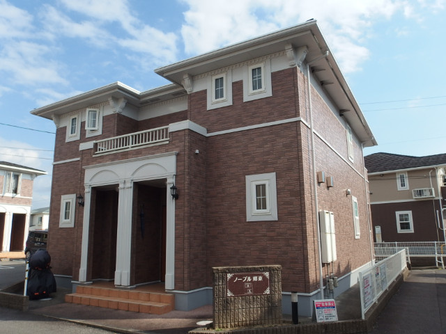 ノーブル郷東Ａの外観