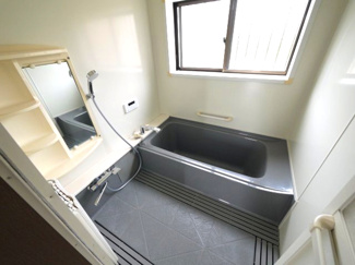 【浴室】 | 東金市下武射田　平家中古戸建 | 内外装リフォーム済み令和7年8月 3DK平家 車6台可 敷地約62坪  閑静な分譲地内