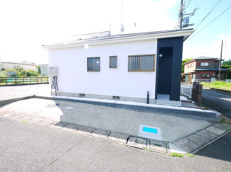 【外観】 | 東金市下武射田　平家中古戸建 | 内外装リフォーム済み令和7年8月 3DK平家 車6台可 敷地約62坪  閑静な分譲地内