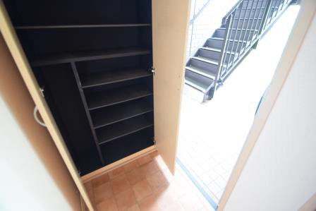 グランメールの玄関|下駄箱付きの玄関です