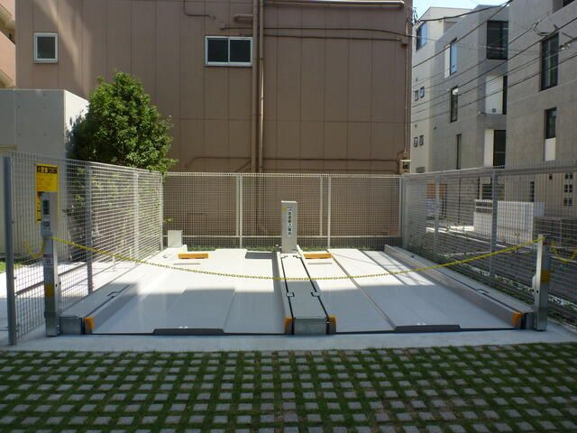 ＳＫナインティ門前仲町の駐車場