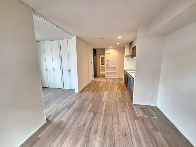 （シニア限定）グランビレッジ橋本の居間・リビング|１４帖のリビング