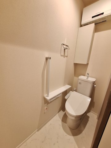 （シニア限定）グランビレッジ橋本のトイレ|ライフリズムセンサー付きで安心