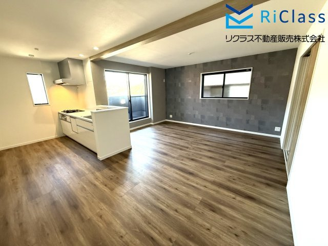 未入居戸建　神戸市長田区上池田１丁目1の居間・リビング|16.8帖のリビングです