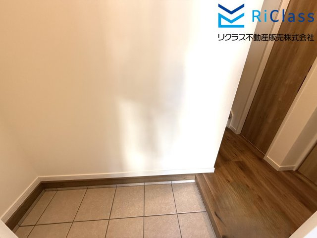 新築戸建　神戸市長田区上池田１丁目1の玄関|シンプルで使いやすい玄関です