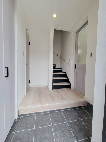 西浜1区画・新築戸建の玄関