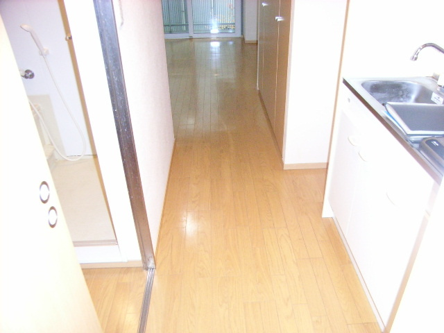 ヴェローナ亀戸LLHの玄関