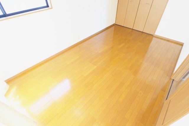 横手住宅の洋室