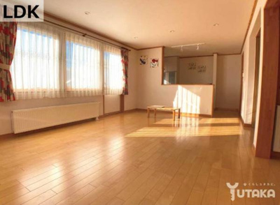 【居間・リビング】 | 文苑3丁目28-2売家